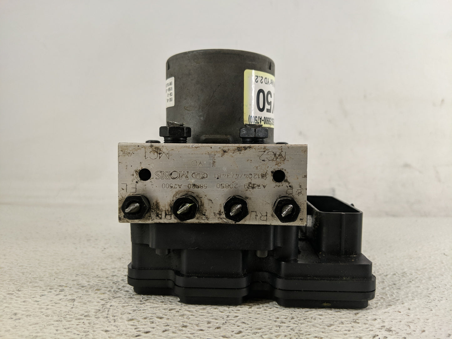 2014-2016 Kia Forte ABS Pump Control Module Replacement P/N:A7589-20850 58920-A7500 Fits Fits 2014 2015 2016 OEM Used Auto P