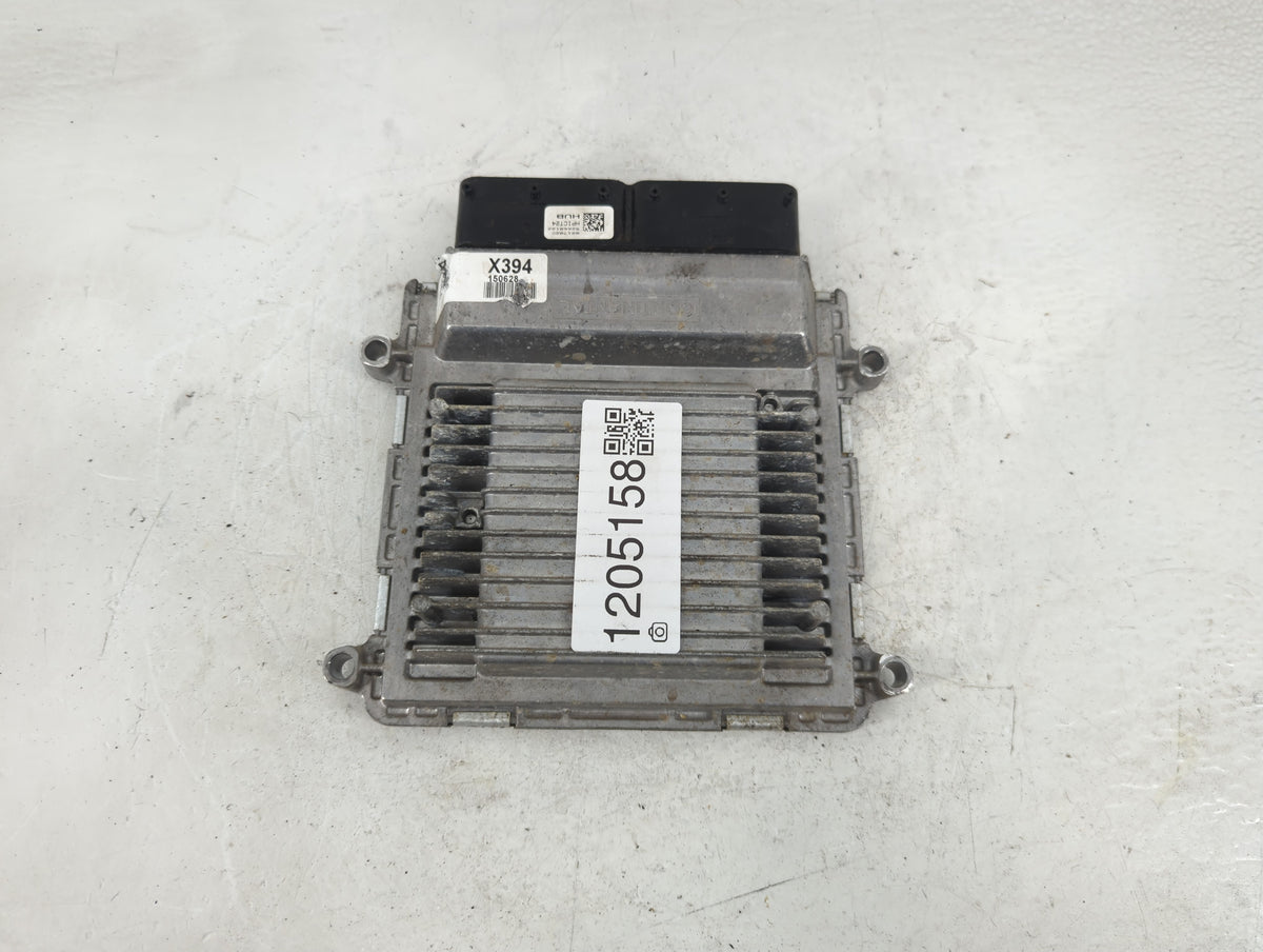 2016 Kia Forte PCM Engine Control Computer ECU ECM PCU OEM P/N:39107-2EXB2 39106-2EXB2 OEM Used Auto Parts - Oemusedautopart