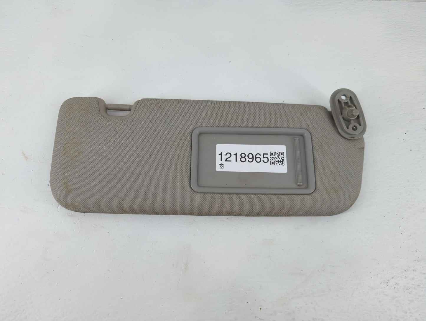 2014-2016 Kia Forte Sun Visor Shade Replacement Passenger Right Mirror Fits Fits 2014 2015 2016 OEM Used Auto Parts - Oemuse