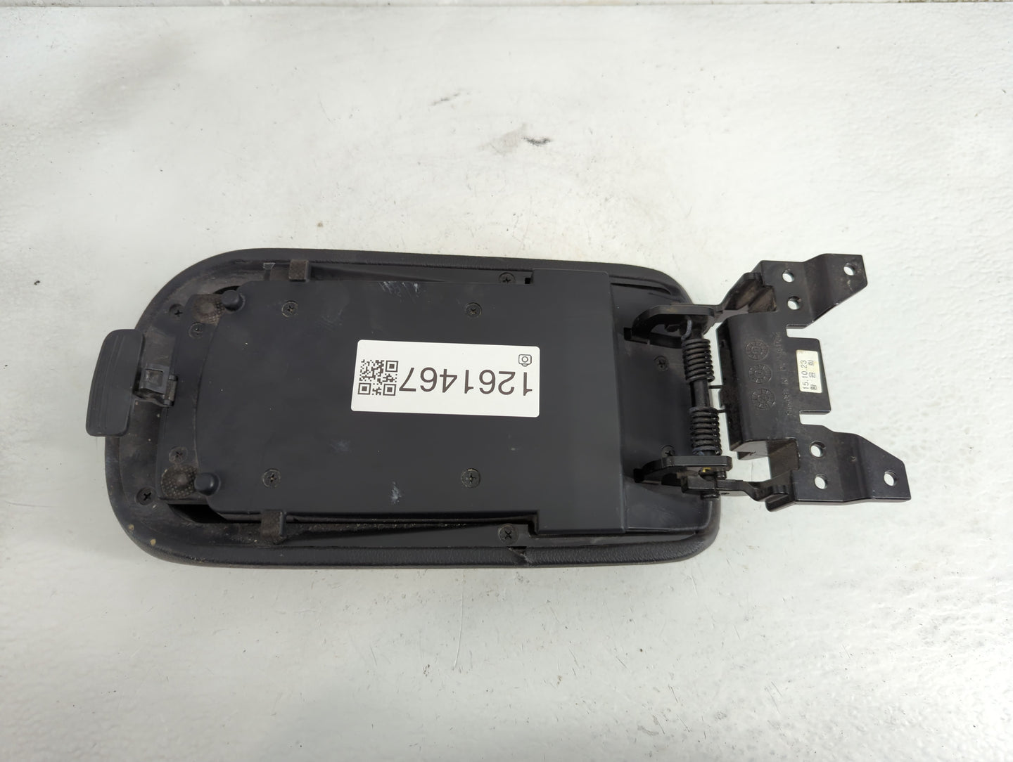 2016 Kia Forte Center Console Armrest Cover Lid Fits OEM Used Auto Parts - Oemusedautoparts1.com