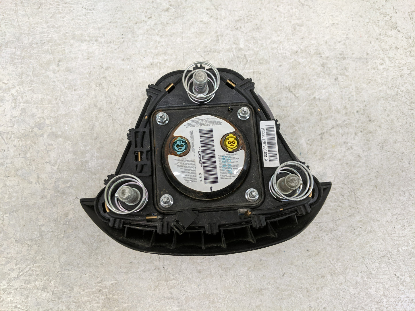 2014-2016 Kia Forte Air Bag Driver Left Steering Wheel Mounted Fits Fits 2014 2015 2016 OEM Used Auto Parts - Oemusedautopar