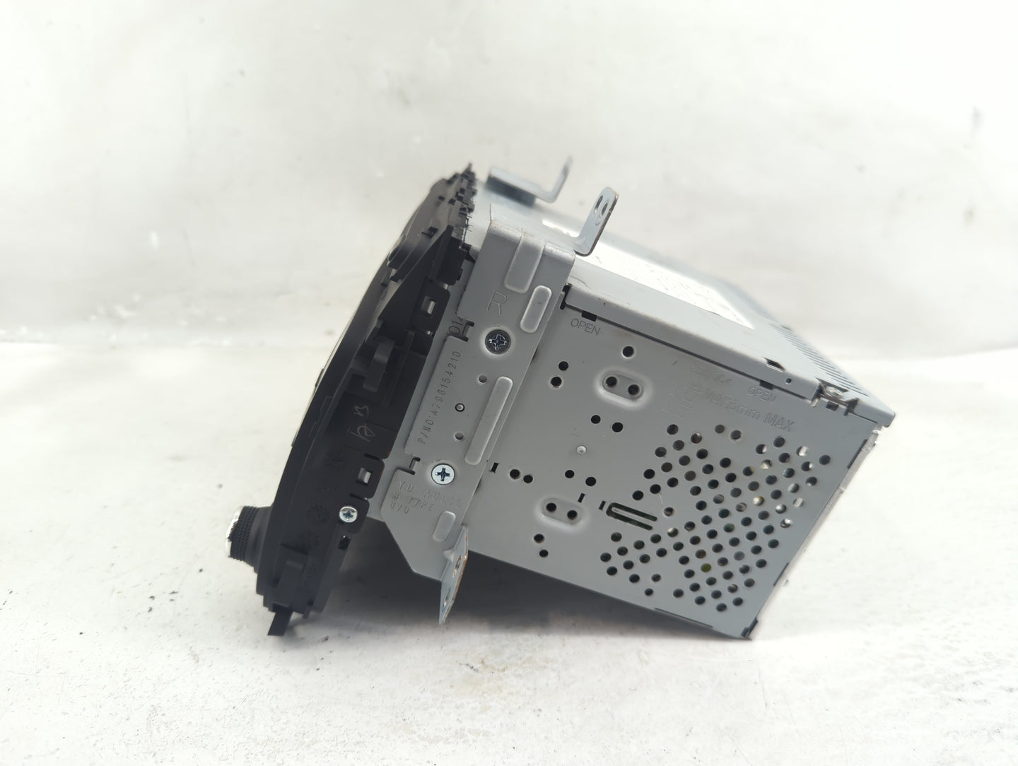2015-2016 Kia Forte Radio AM FM Cd Player Receiver Replacement P/N:96180-A7290WK Fits Fits 2015 2016 OEM Used Auto Parts - O