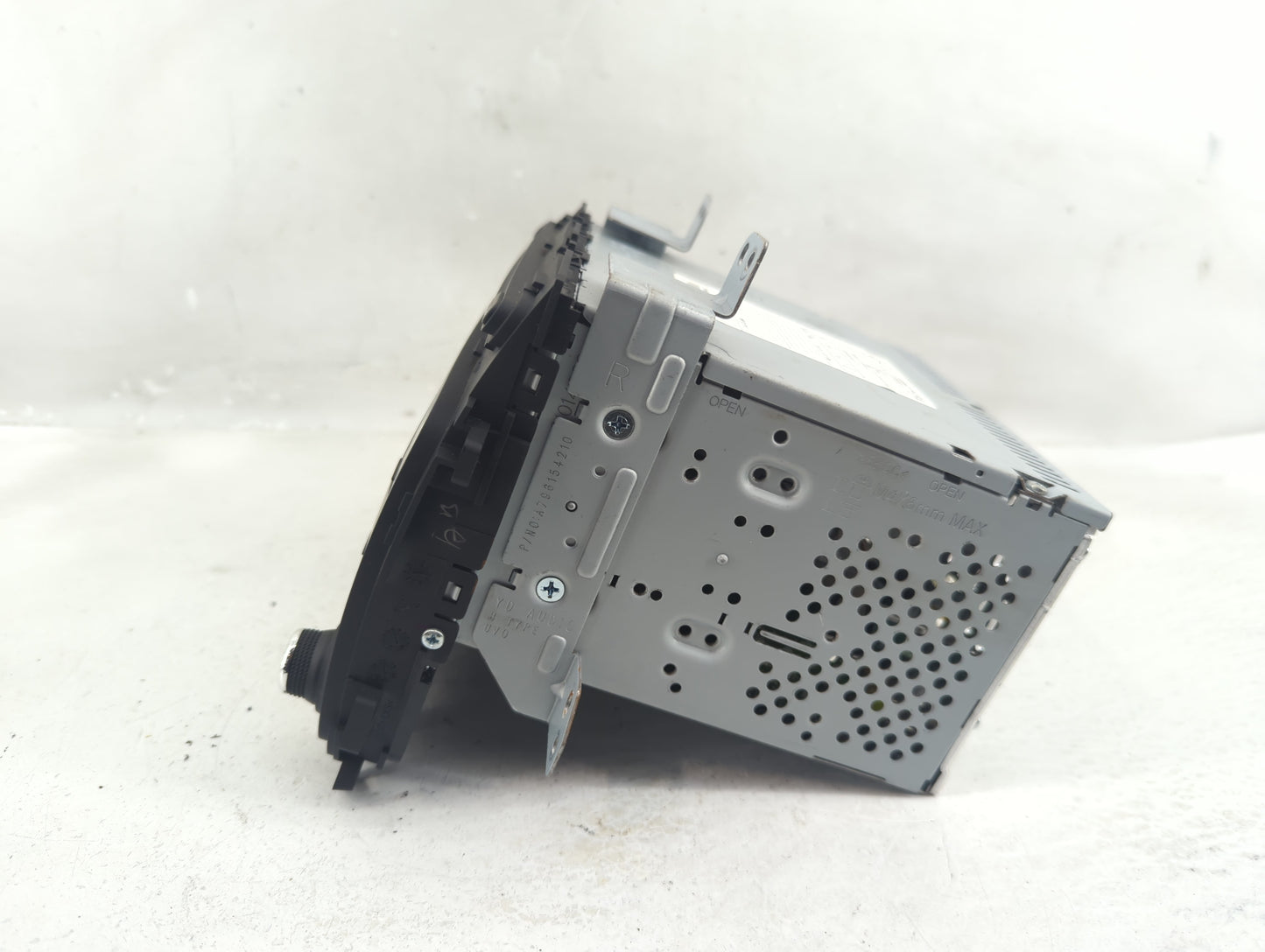 2015-2016 Kia Forte Radio AM FM Cd Player Receiver Replacement P/N:96180-A7290WK Fits Fits 2015 2016 OEM Used Auto Parts - O