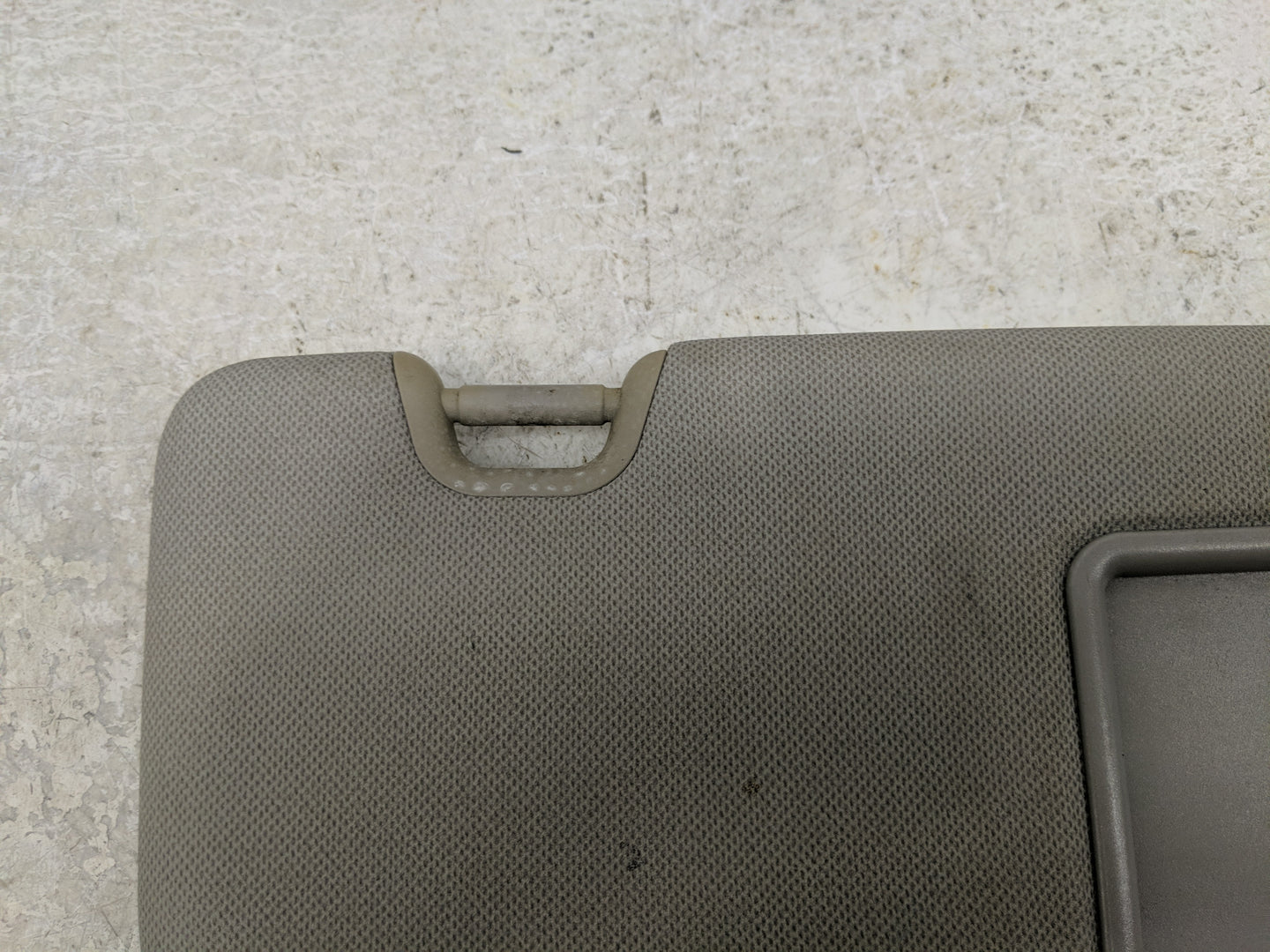 2014-2016 Kia Forte Sun Visor Shade Replacement Passenger Right Mirror Fits Fits 2014 2015 2016 OEM Used Auto Parts - Oemuse