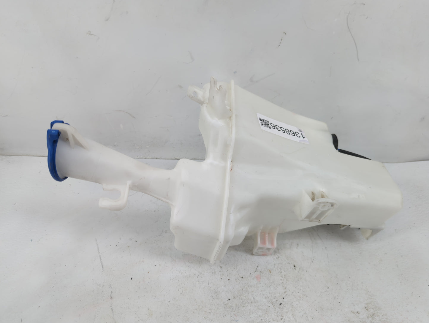 2014-2016 Kia Forte Windshield Washer Fluid Reservoir Bottle Oem - Oemusedautoparts1.com