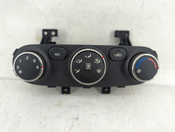 2014-2016 Kia Forte Climate Control Module Temperature AC/Heater Replacement P/N:97250-A7060WK 97250 A7052WK Fits OEM Used A