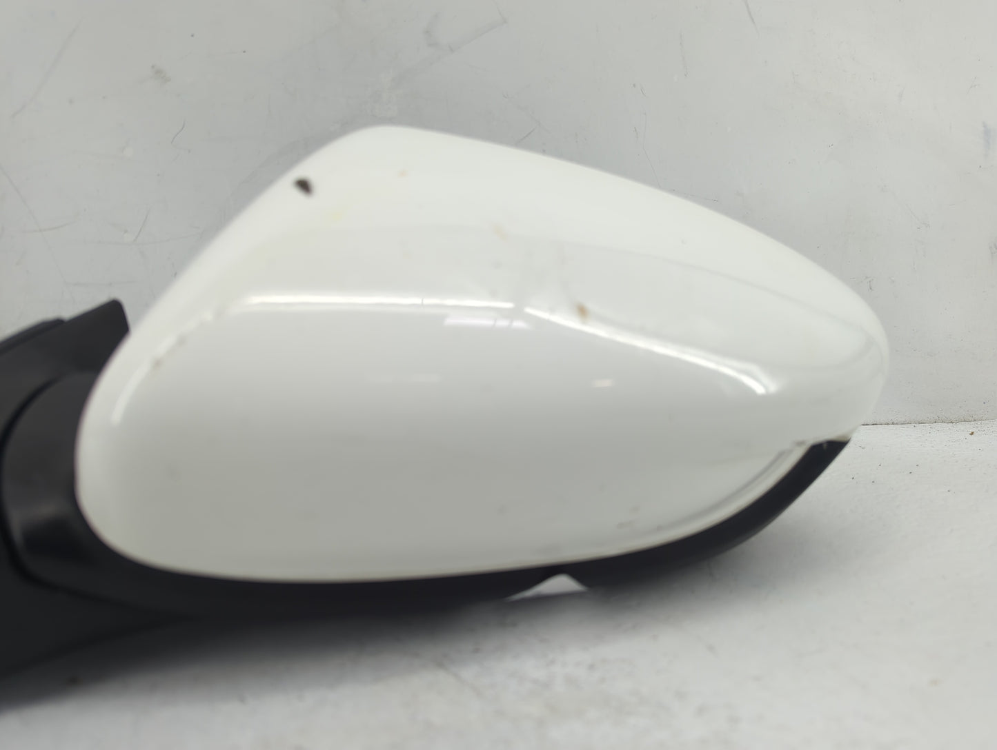 2016-2018 Kia Forte Driver Side View Mirror - Left Door Mirror OEM Used - Oemusedautoparts1.com
