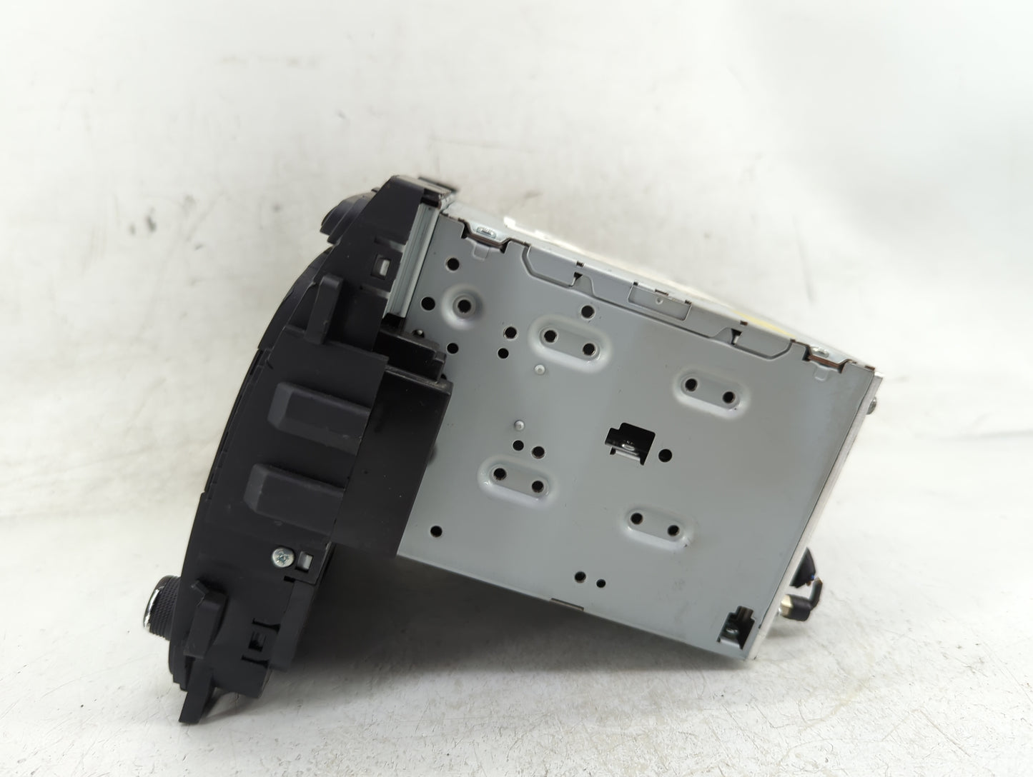 2014-2016 Kia Forte Radio AM FM Cd Player Receiver Replacement P/N:96560-A7405WK Fits Fits 2014 2015 2016 OEM Used Auto Part