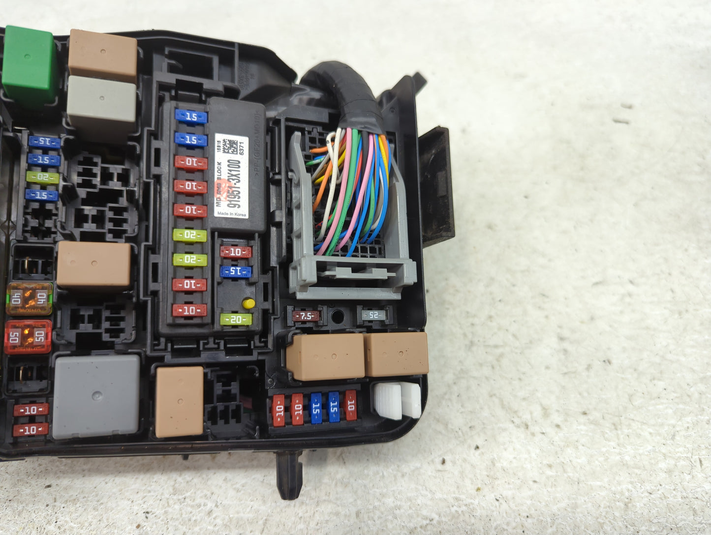 2014-2016 Kia Forte Fusebox Fuse Box Panel Relay Module P/N:91950-A7711 91950-3X510 Fits Fits 2014 2015 2016 OEM Used Auto P
