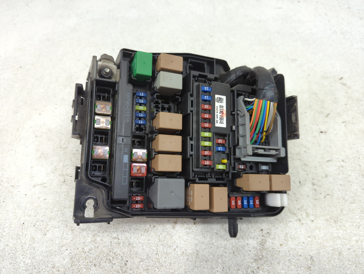 2014-2016 Kia Forte Fusebox Fuse Box Panel Relay Module P/N:91950-A7711 Fits Fits 2014 2015 2016 OEM Used Auto Parts - Oemus