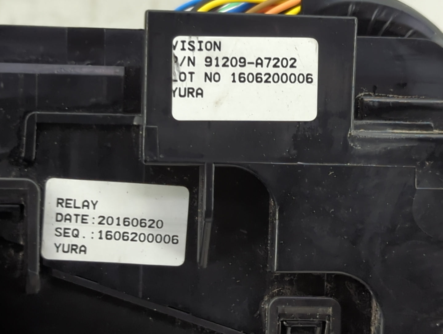 2014-2016 Kia Forte Fusebox Fuse Box Panel Relay Module P/N:91209-A7202 Fits Fits 2014 2015 2016 OEM Used Auto Parts - Oemus