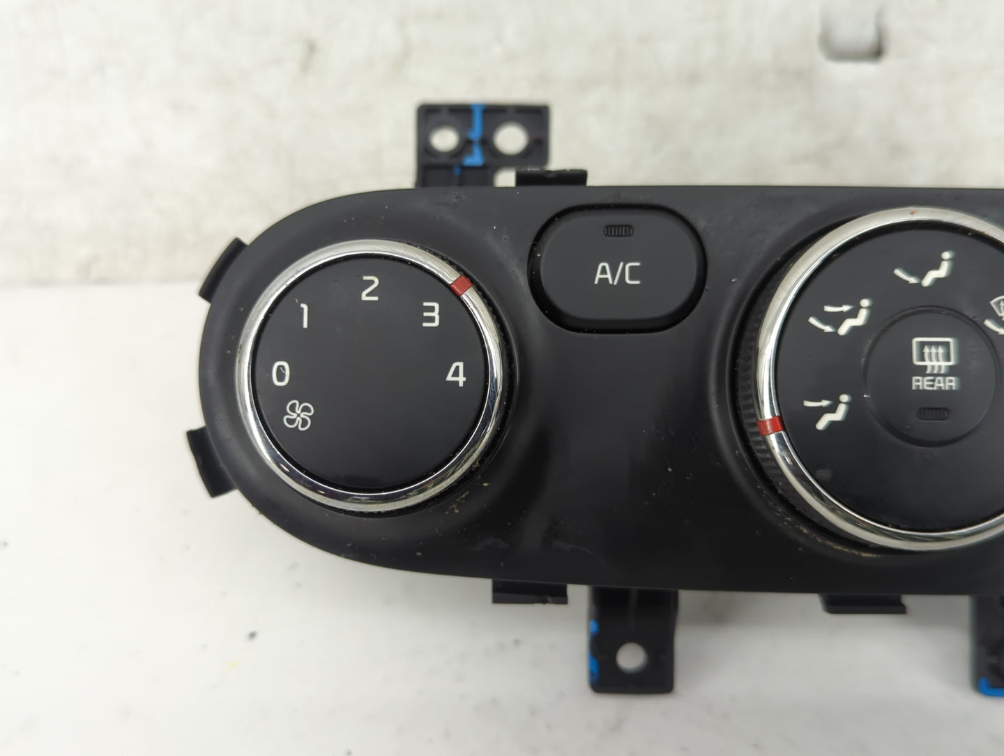 2014-2016 Kia Forte Climate Control Module Temperature AC/Heater Replacement P/N:97250-A7052WK 97250-A7XXX Fits OEM Used Aut