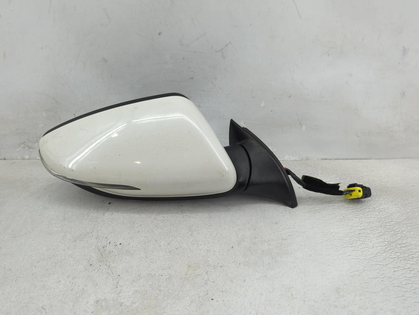 2014-2016 Kia Forte Passenger Side View Mirror - Right Door Mirror OEM Used - Oemusedautoparts1.com
