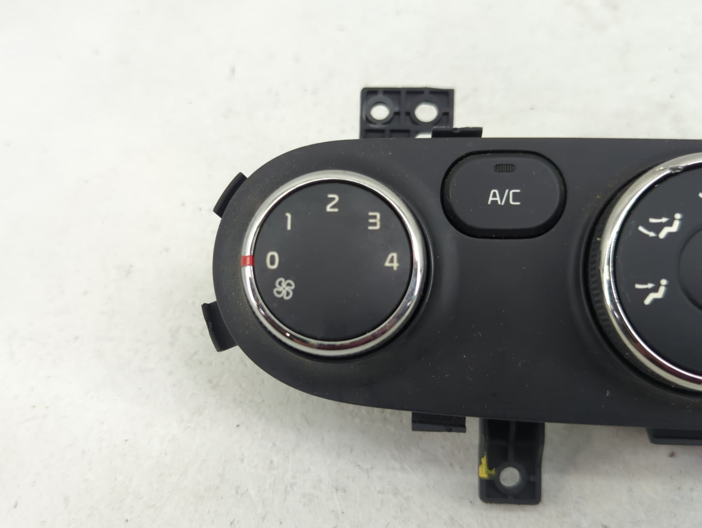 2014-2016 Kia Forte Climate Control Module Temperature AC/Heater Replacement P/N:97250-A7252WK 97250-A7XXX Fits OEM Used Aut
