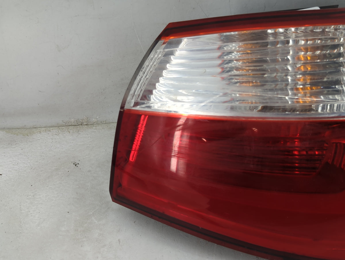 2014-2017 Kia Forte Tail Light Assembly Passenger Right OEM P/N:13705 13708, R1Y-S102 Fits Fits 2014 2015 2016 2017 OEM Used