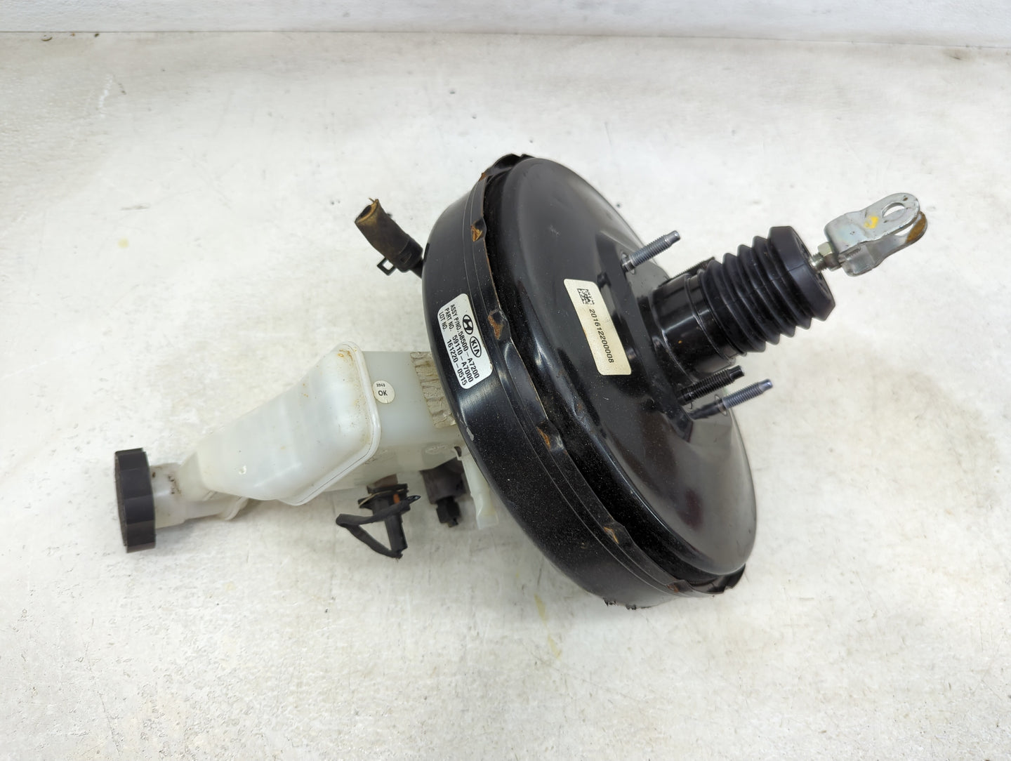 2014-2014 Kia Forte Power Brake Booster Oem - Oemusedautoparts1.com