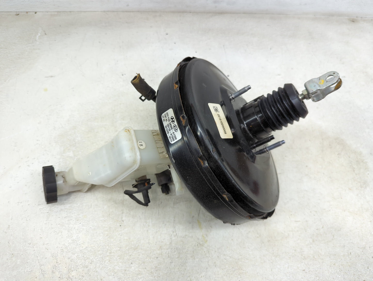 2014-2014 Kia Forte Power Brake Booster Oem - Oemusedautoparts1.com