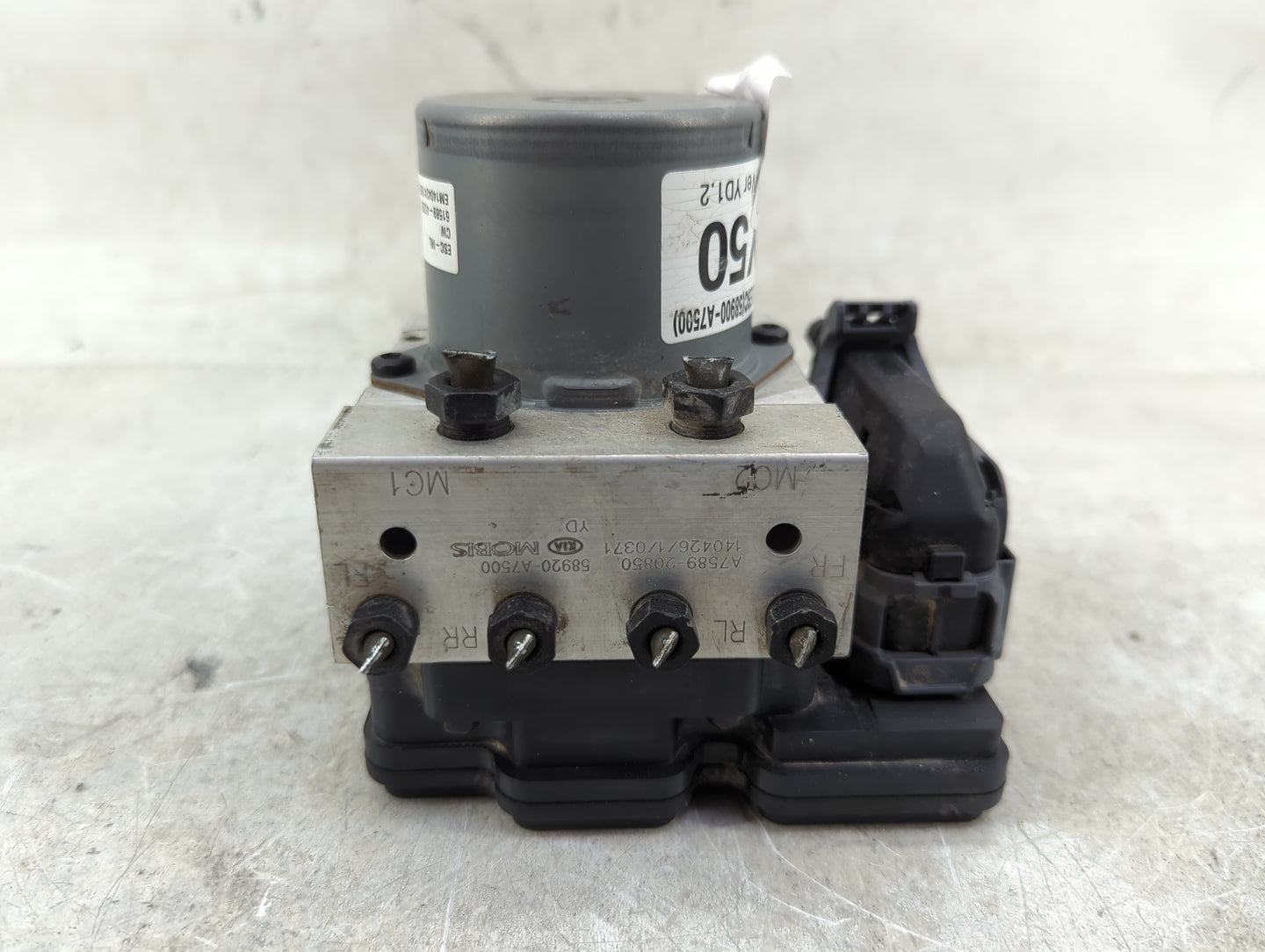 2014-2016 Kia Forte ABS Pump Control Module Replacement P/N:A7589-30850 A7589-20850, 58920-A7500 Fits Fits 2014 2015 2016 OE