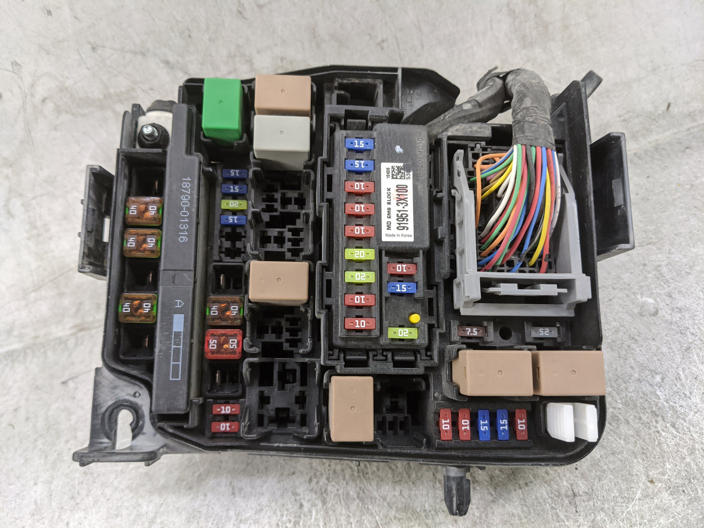 2014-2016 Kia Forte Fusebox Fuse Box Panel Relay Module P/N:91951-3X100 91203-A7482, 91950-A7221 Fits Fits 2014 2015 2016 OE