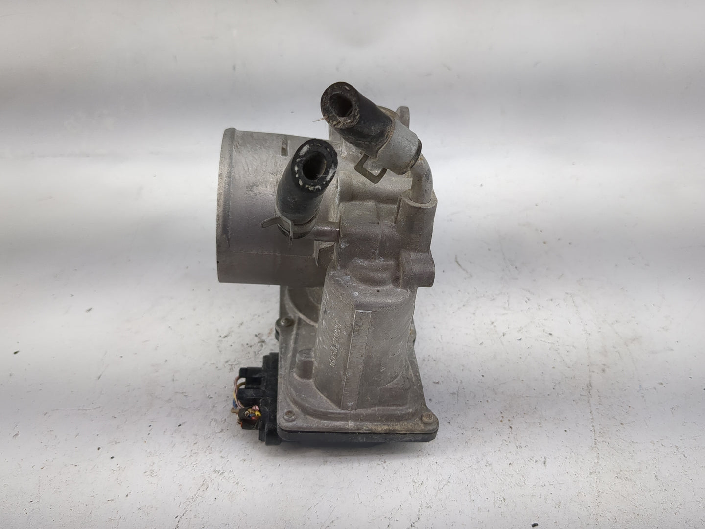 2014-2016 Kia Forte Throttle Body P/N:35100-2E400 Fits Fits 2012 2013 2014 2015 2016 2018 2019 2020 2021 OEM Used Auto Parts