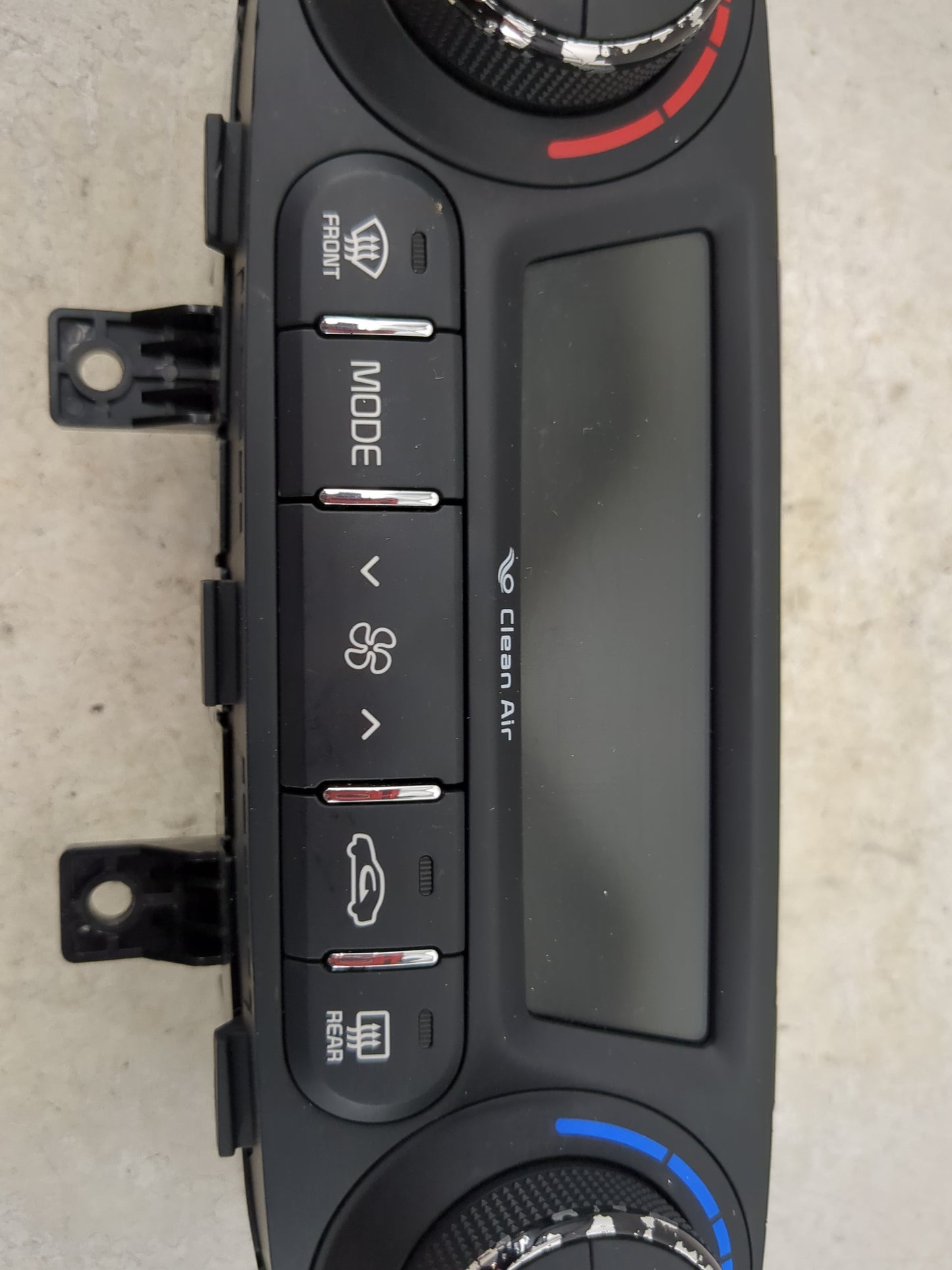 2014-2016 Kia Forte Climate Control Module Temperature AC/Heater Replacement P/N:97250 A7522 97250A7522Y52 Fits OEM Used Aut