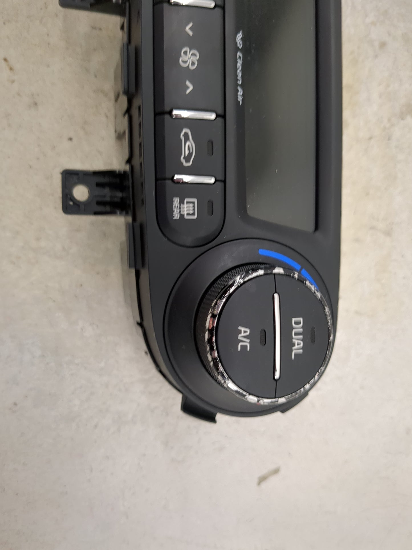 2014-2016 Kia Forte Climate Control Module Temperature AC/Heater Replacement P/N:97250 A7522 97250A7522Y52 Fits OEM Used Aut