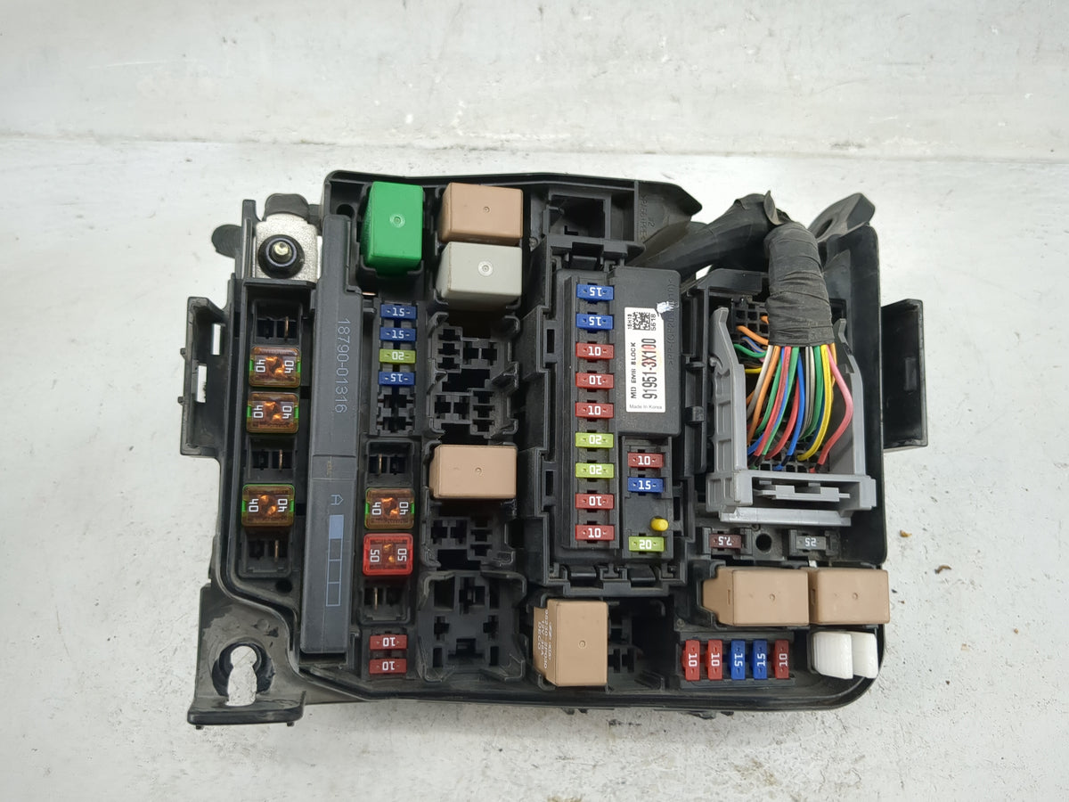 2014-2016 Kia Forte Fusebox Fuse Box Panel Relay Module P/N:91951-3X100 91950-3X510, 18790-01316 Fits Fits 2014 2015 2016 OE