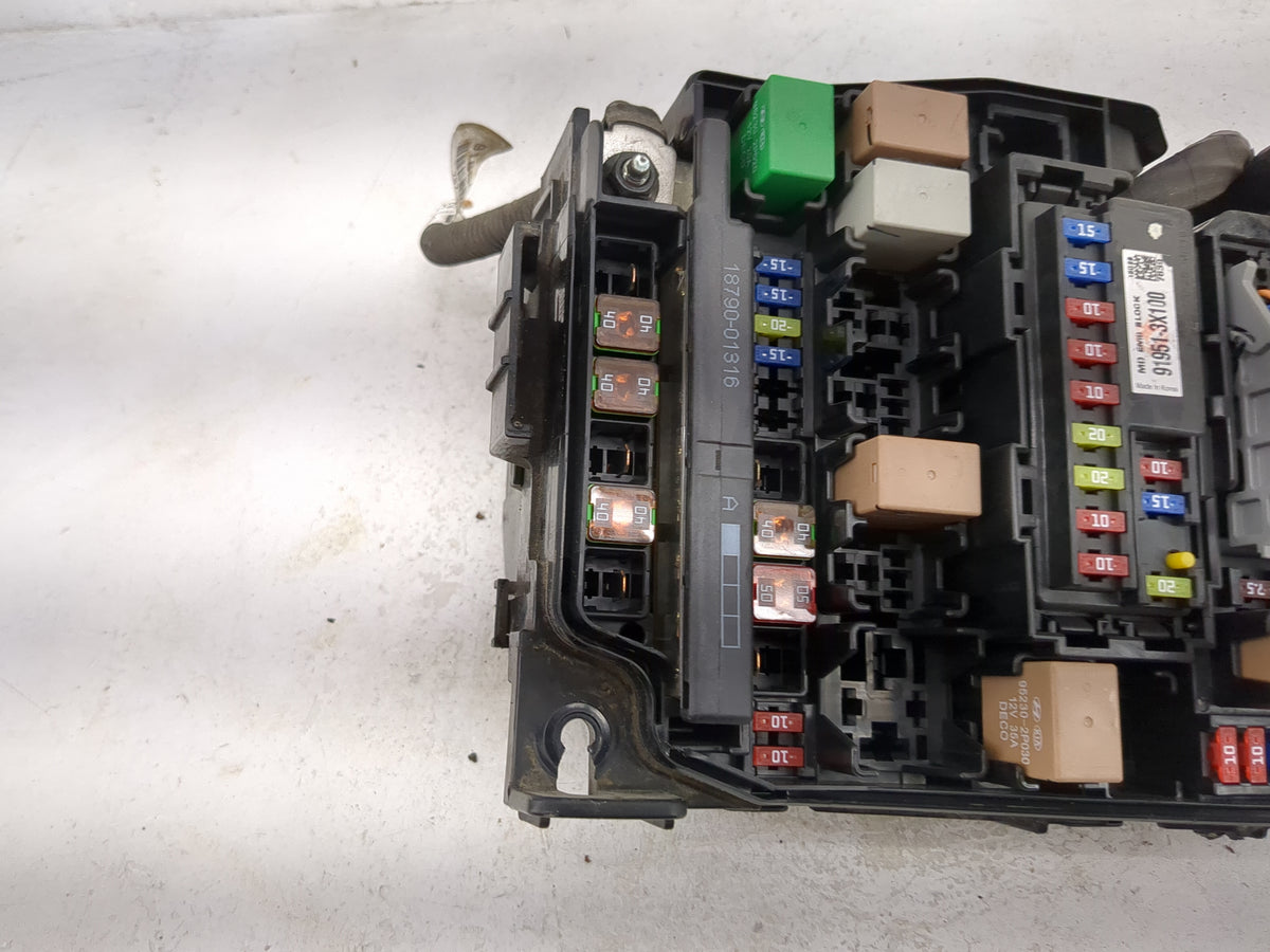 2014-2016 Kia Forte Fusebox Fuse Box Panel Relay Module P/N:91950-A7711 18790-01316, 91951-3X100 Fits Fits 2014 2015 2016 OE