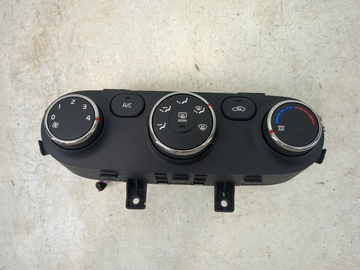 2014-2016 Kia Forte Climate Control Module Temperature AC/Heater Replacement P/N:97250-A7052WK Fits Fits 2014 2015 2016 OEM 
