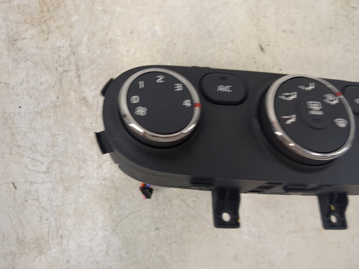 2014-2016 Kia Forte Climate Control Module Temperature AC/Heater Replacement P/N:97250-A7052WK Fits Fits 2014 2015 2016 OEM 