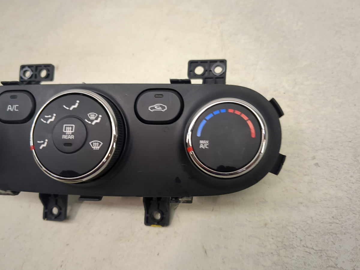 2014-2016 Kia Forte Climate Control Module Temperature AC/Heater Replacement P/N:97250-A7051WK KDAAF0171 Fits Fits 2014 2015