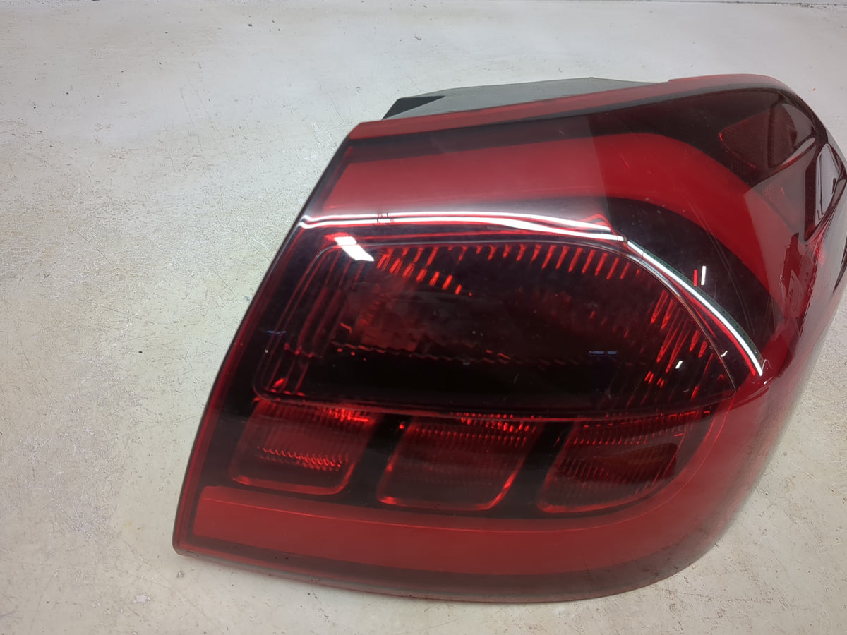 2014-2018 Kia Forte Tail Light Assembly Passenger Right OEM P/N:92402-A7 Fits Fits 2014 2015 2016 2017 2018 OEM Used Auto Pa