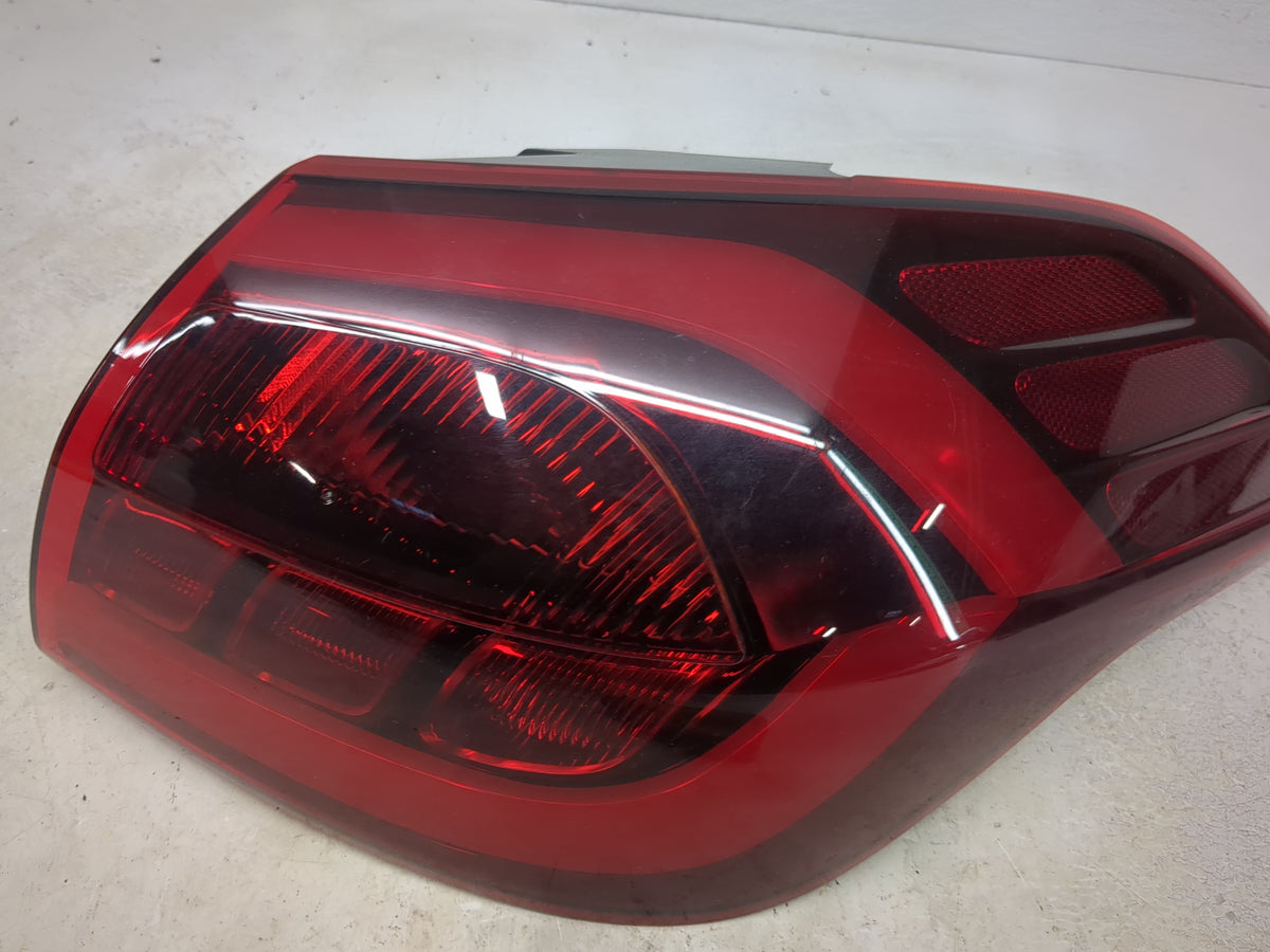2014-2018 Kia Forte Tail Light Assembly Passenger Right OEM P/N:92402-A7 Fits Fits 2014 2015 2016 2017 2018 OEM Used Auto Pa
