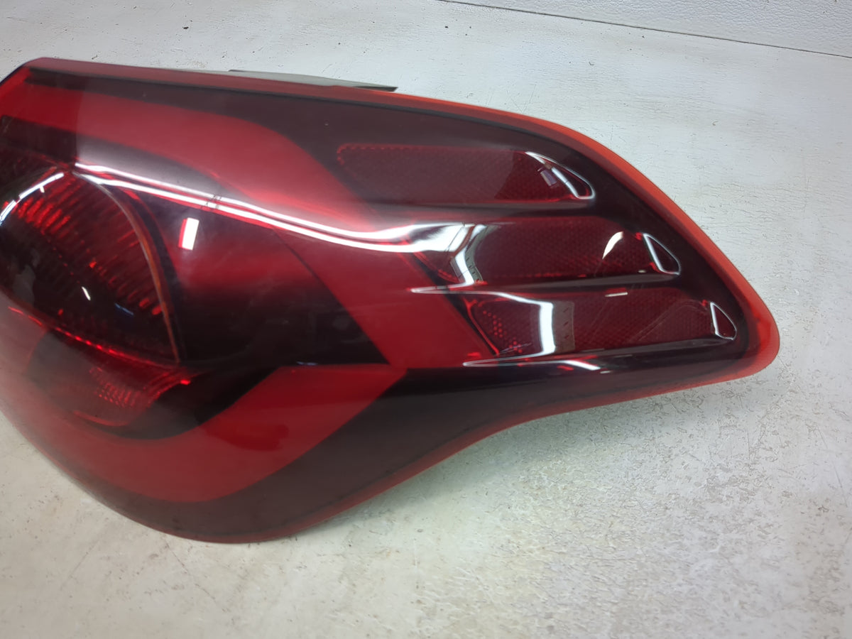 2014-2018 Kia Forte Tail Light Assembly Passenger Right OEM P/N:92402-A7 Fits Fits 2014 2015 2016 2017 2018 OEM Used Auto Pa