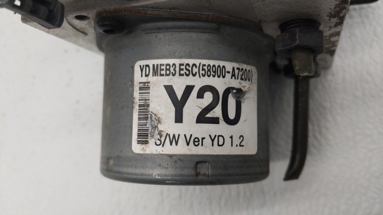 2014-2016 Kia Forte ABS Pump Control Module Replacement P/N:58900-A7200 58920-A7200 Fits Fits 2014 2015 2016 OEM Used Auto P