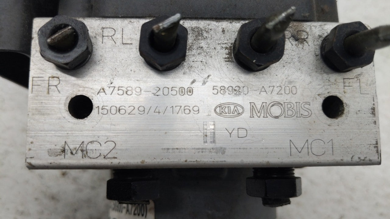 2014-2016 Kia Forte ABS Pump Control Module Replacement P/N:58900-A7200 58920-A7200 Fits Fits 2014 2015 2016 OEM Used Auto P