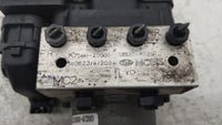 2014-2016 Kia Forte ABS Pump Control Module Replacement P/N:58900-A7200 58920-A7200 Fits Fits 2014 2015 2016 OEM Used Auto P