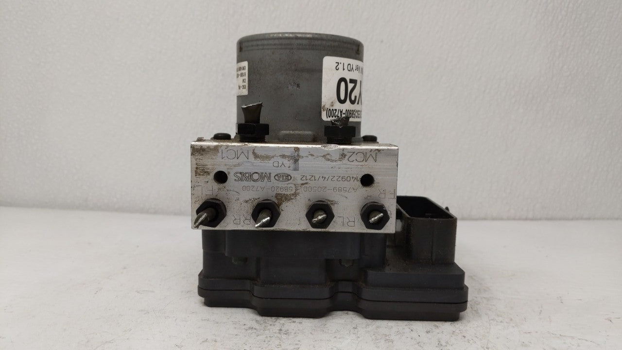 2014-2016 Kia Forte ABS Pump Control Module Replacement P/N:58900-A7200 58920-A7200 Fits Fits 2014 2015 2016 OEM Used Auto P