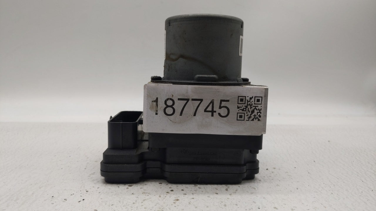 2014-2016 Kia Forte ABS Pump Control Module Replacement P/N:58900-A7200 58920-A7200 Fits Fits 2014 2015 2016 OEM Used Auto P