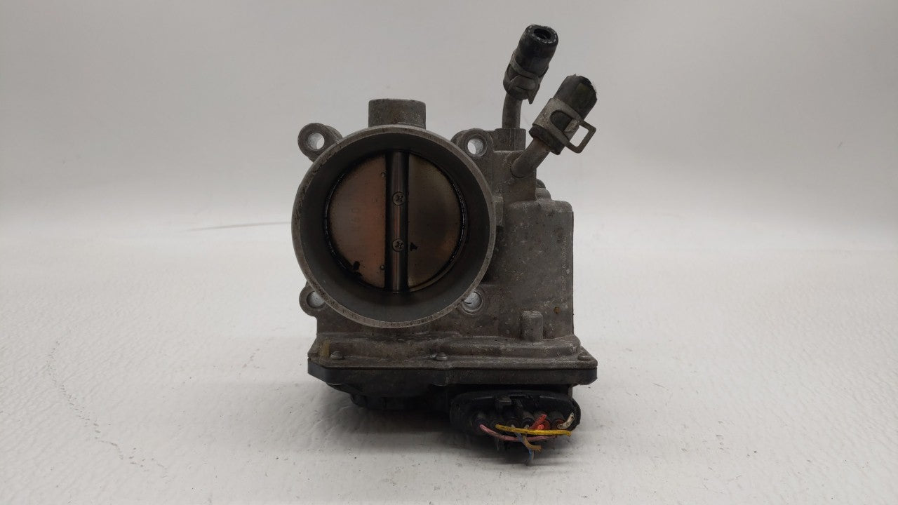 2014-2016 Kia Forte Throttle Body P/N:35100-2E400 Fits Fits 2012 2013 2014 2015 2016 2018 2019 OEM Used Auto Parts - Oemused