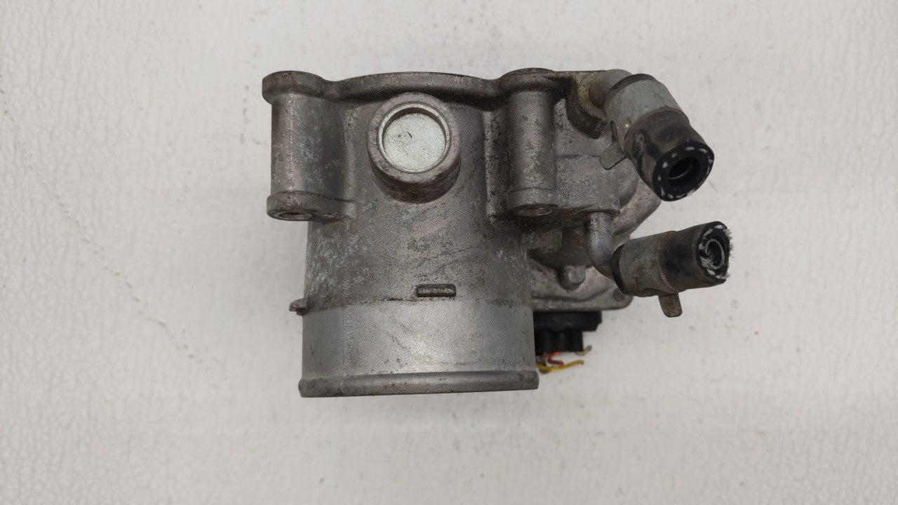 2014-2016 Kia Forte Throttle Body P/N:35100-2E400 Fits Fits 2012 2013 2014 2015 2016 2018 2019 OEM Used Auto Parts - Oemused
