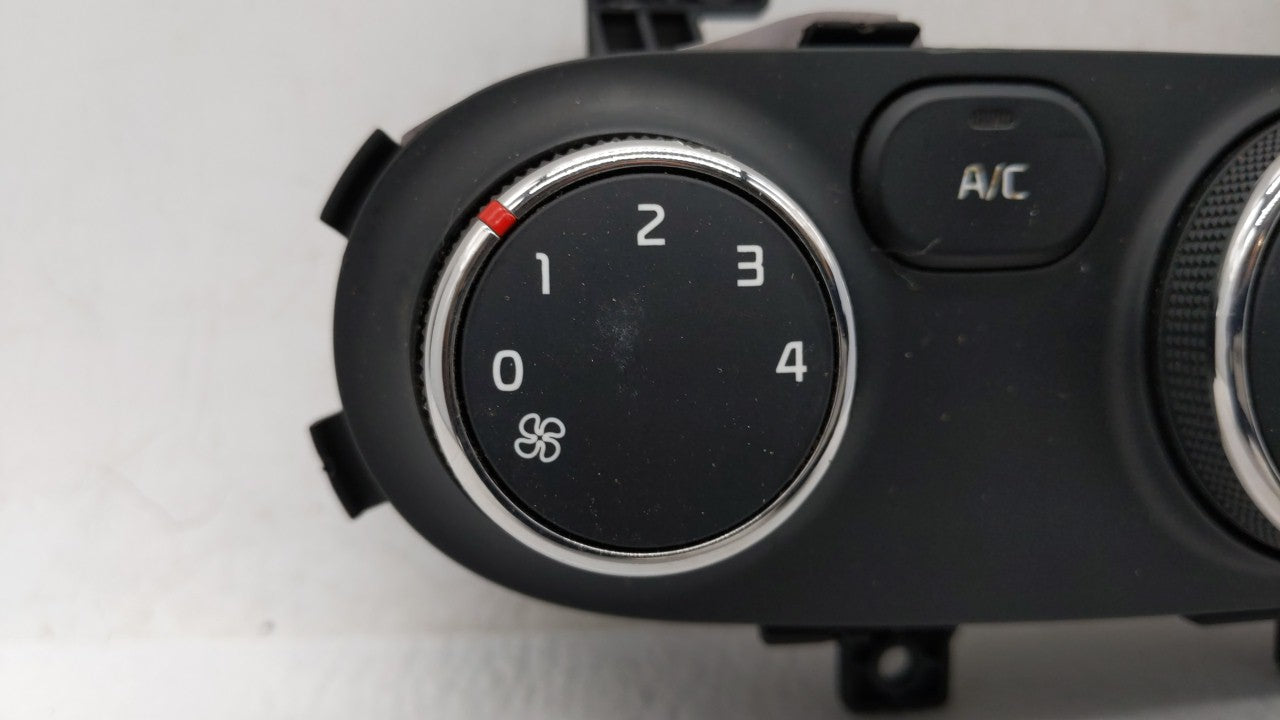 2014-2016 Kia Forte Climate Control Module Temperature AC/Heater Replacement P/N:97250-A7051WK 97250-B0AA0 Fits OEM Used Aut