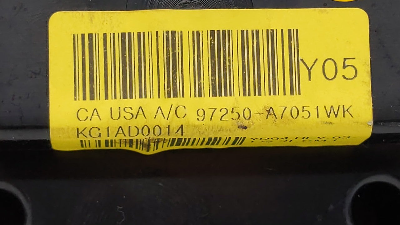 2014-2016 Kia Forte Climate Control Module Temperature AC/Heater Replacement P/N:97250-A7051WK 97250-B0AA0 Fits OEM Used Aut