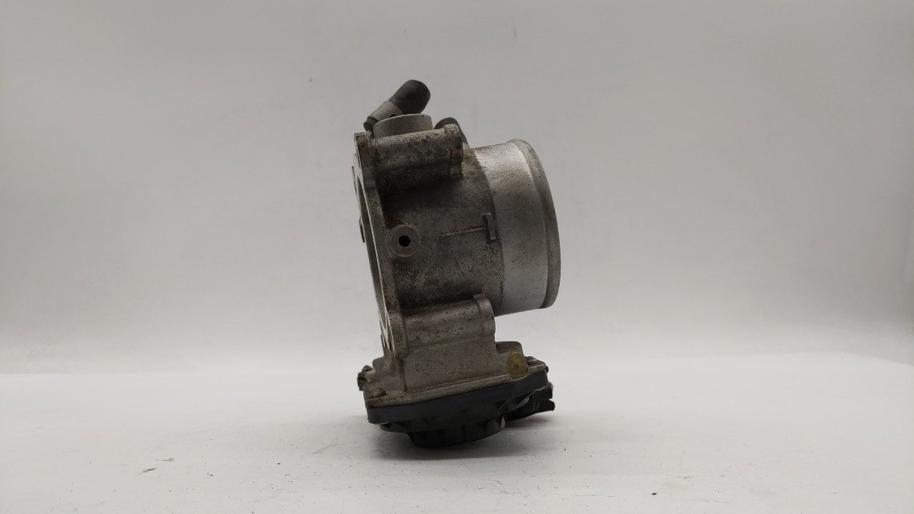 2014-2018 Kia Forte Throttle Body P/N:35100-2E000 Fits Fits 2011 2012 2013 2014 2015 2016 2017 2018 2019 OEM Used Auto Parts