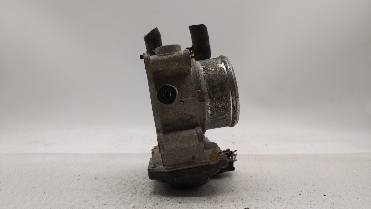 2014-2016 Kia Forte Throttle Body P/N:35100-2B320 Fits Fits 2013 2014 2015 2016 OEM Used Auto Parts - Oemusedautoparts1.com