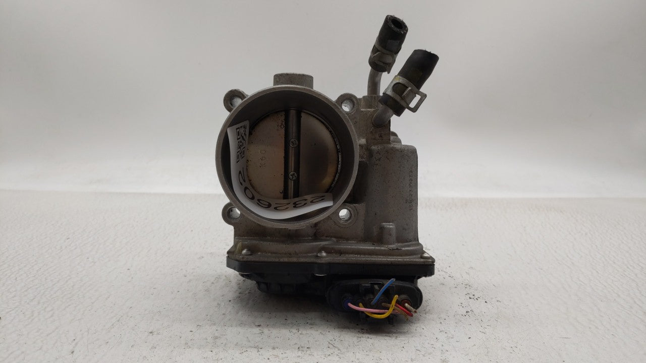 2014-2016 Kia Forte Throttle Body P/N:35100-2E400 Fits Fits 2012 2013 2014 2015 2016 2018 2019 OEM Used Auto Parts - Oemused