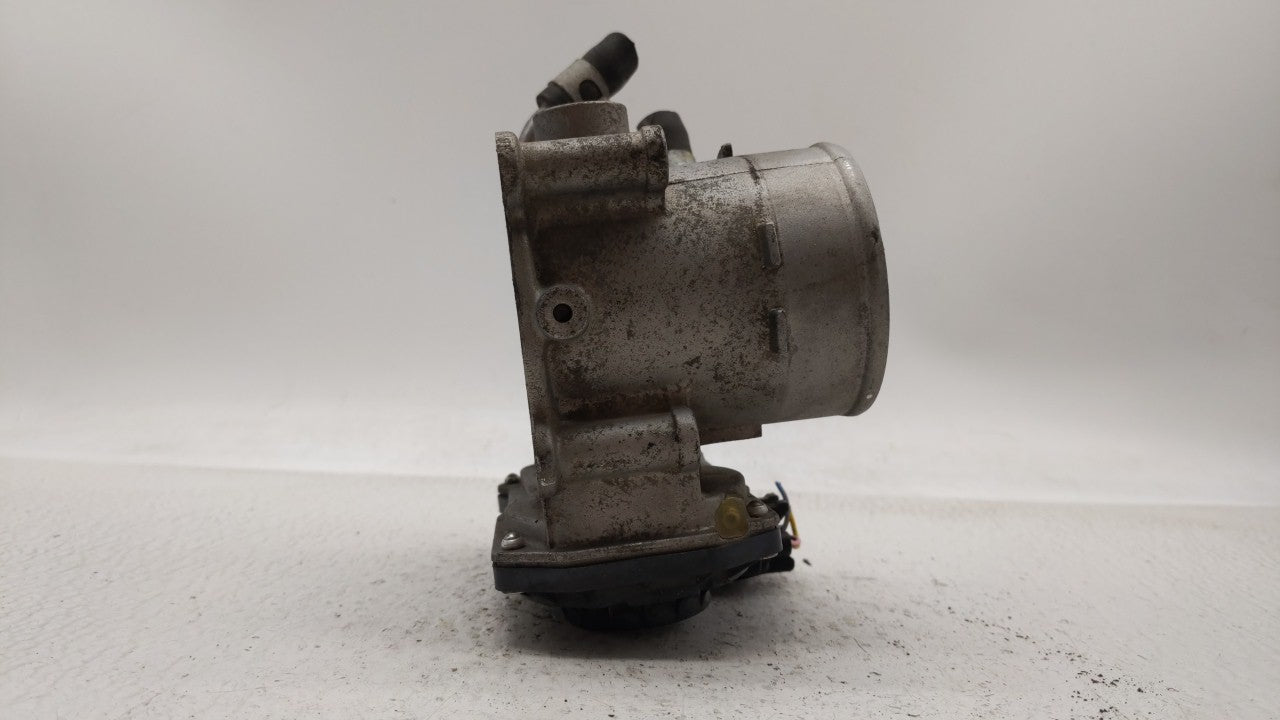 2014-2016 Kia Forte Throttle Body P/N:35100-2E400 Fits Fits 2012 2013 2014 2015 2016 2018 2019 OEM Used Auto Parts - Oemused