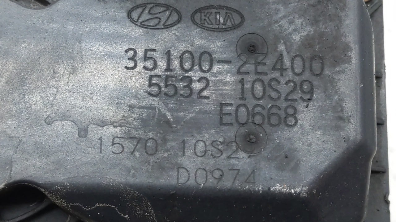 2014-2016 Kia Forte Throttle Body P/N:35100-2E400 Fits Fits 2012 2013 2014 2015 2016 2018 2019 OEM Used Auto Parts - Oemused