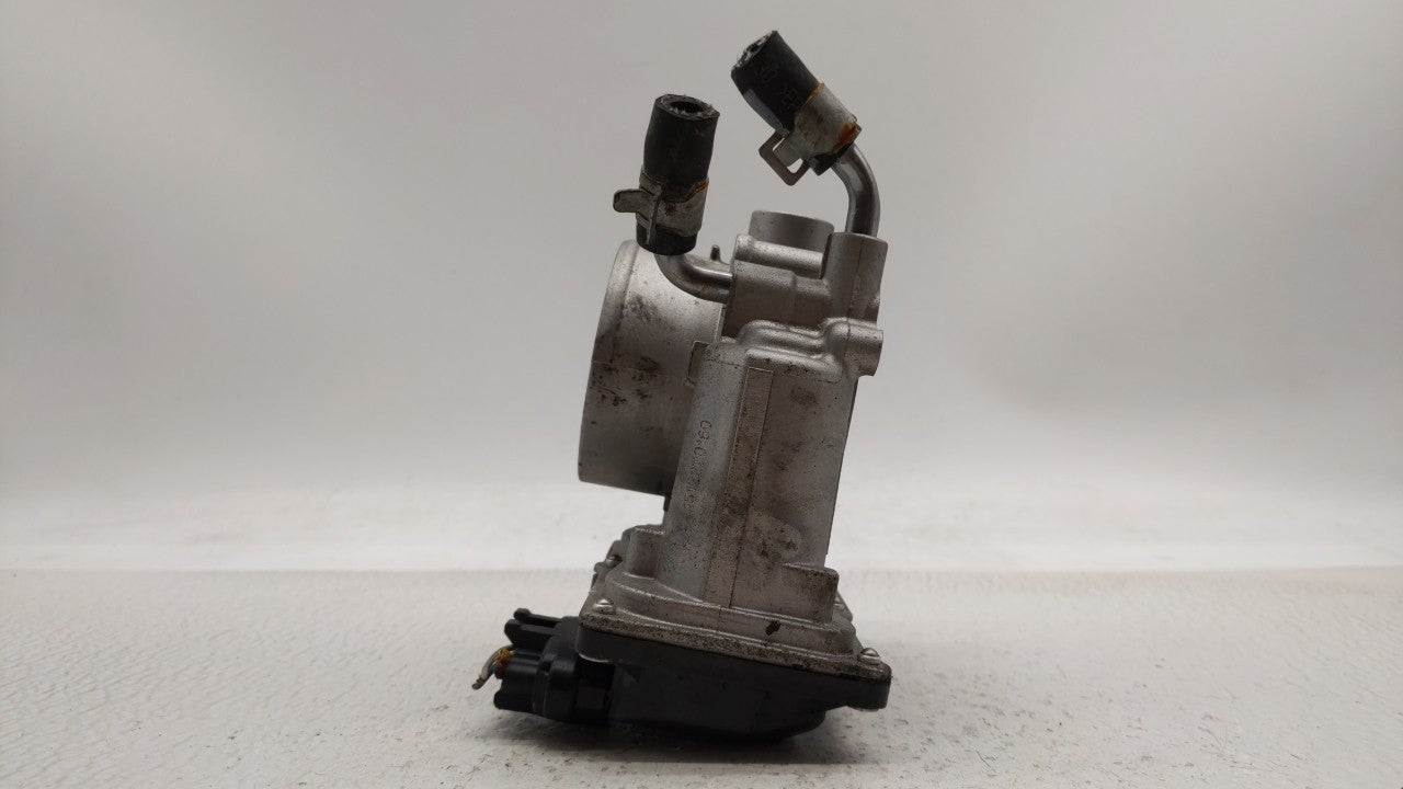 2014-2018 Kia Forte Throttle Body P/N:35100-2E000 Fits Fits 2011 2012 2013 2014 2015 2016 2017 2018 2019 OEM Used Auto Parts