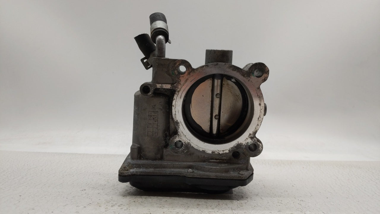 2014-2016 Kia Forte Throttle Body P/N:35100-2E400 Fits Fits 2012 2013 2014 2015 2016 2018 2019 OEM Used Auto Parts - Oemused